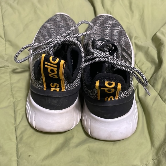 Mens size 8.5 adidas - Picture 2 of 4